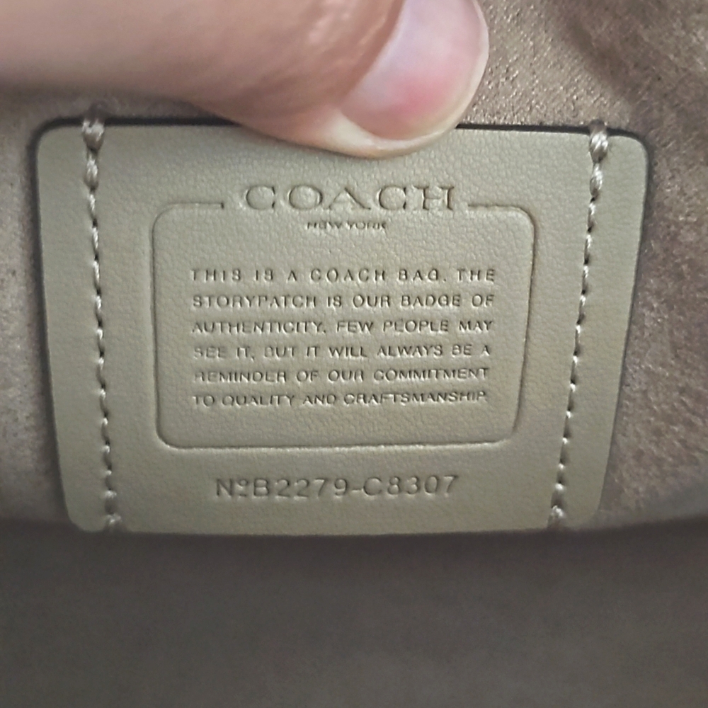 SOLD! Coach Dempsey crossbody bag sign jacquard canvas and chalk white leather - Picture 12 of 12
